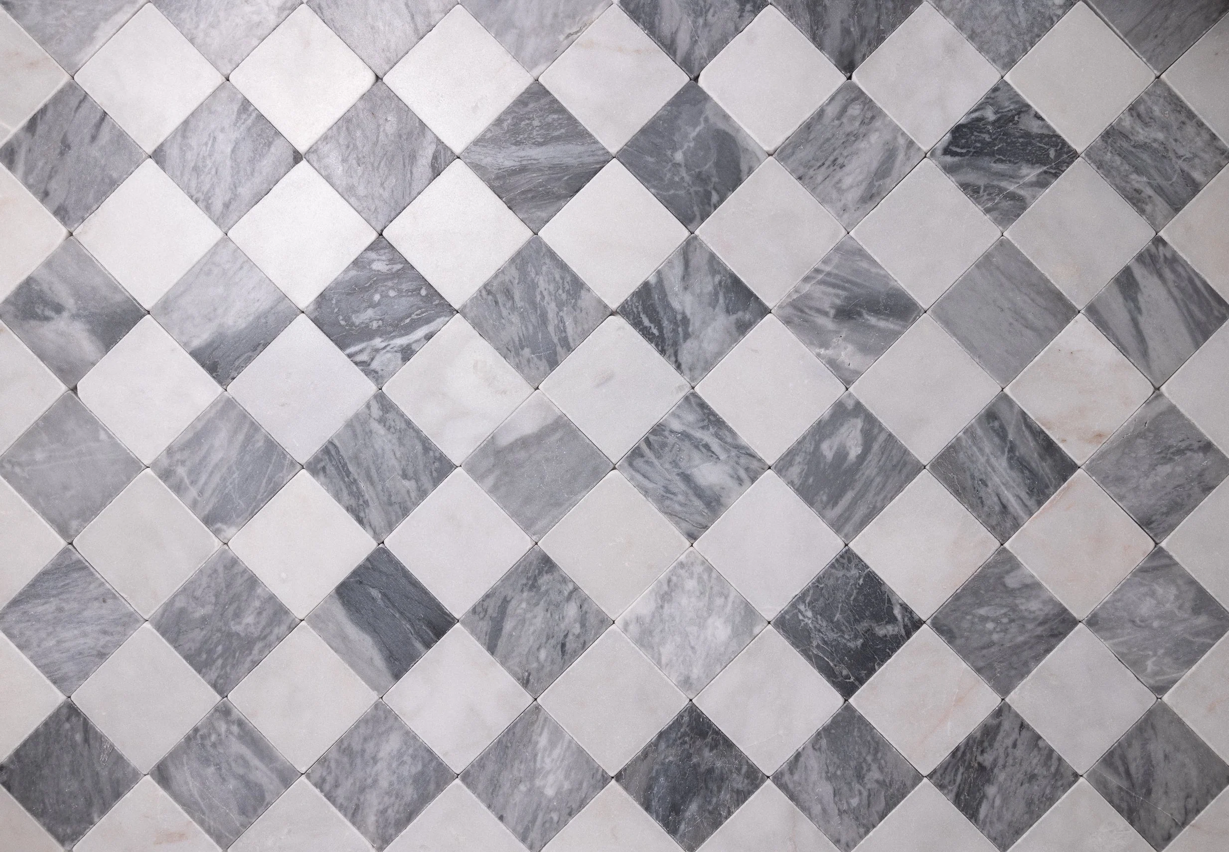 Bardiglio Nuvolato & Bianco 4"x4" Tumbled - Image 3