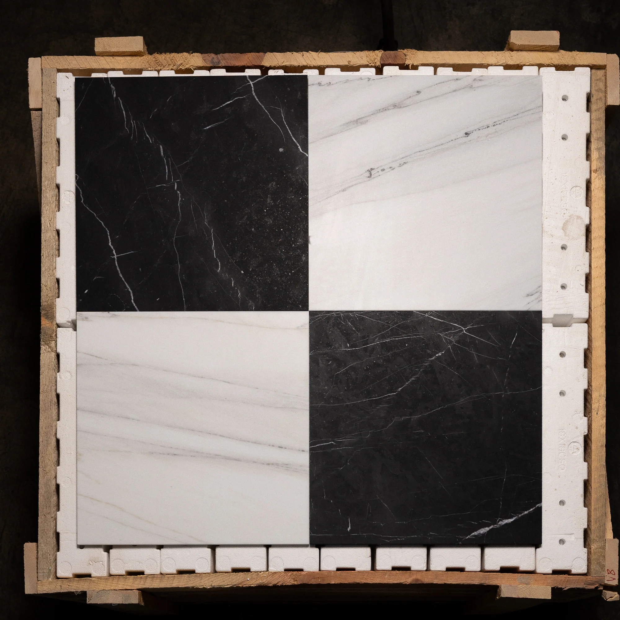 Colorado Lincoln / Nero Honed 18"x18" (V1)